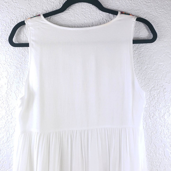 SEEN AND BE SEEN Floral Embroidered Dress Sz S - Picture 9 of 10